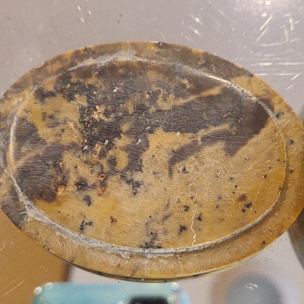 Vintage soapstone inlaid stone floral trinket dish.  Made in India. - Picture 4 of 7
